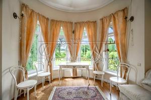 будинок за адресою Центральна, 3