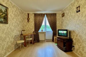 квартира за адресою Курсанта Єськова вул., 26