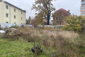 ділянка за адресою Авіаконструктора Антонова вул.