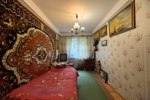 квартира за адресою Космонавтів вул., 6