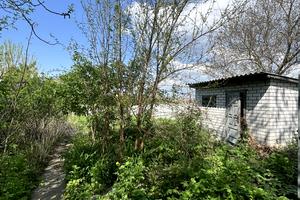 участок по адресу с. Любимовка, центральна, 55