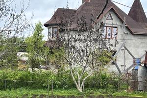 дом по адресу Центральна