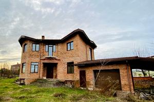 будинок за адресою Набережна