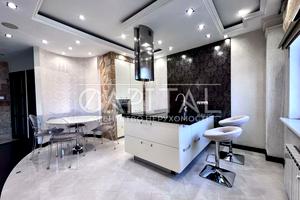квартира за адресою Шота Руставелі вул., 44