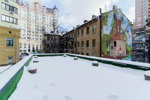 комерційна за адресою Київ, Золотоустівська вул., 53