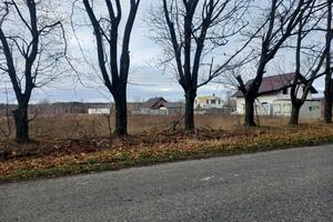 участок по адресу Академічна