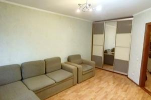 квартира за адресою Паркова вул. (Анатолія Олійника), 24