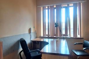 комерційна за адресою Симона Петлюри вул., 8