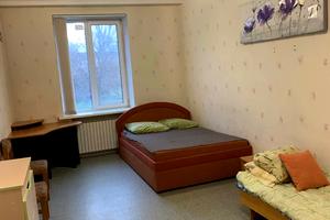 квартира по адресу Защитников Украины пл. (Освобождения), 3