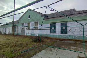 комерційна за адресою Центральна, 27