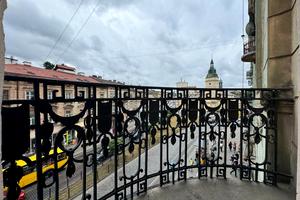 квартира за адресою Миколи Леонтовича вул., 1