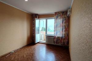 квартира за адресою Євгена Чикаленка вул., 81/3