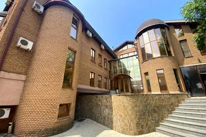 коммерческая по адресу Григорія Маркевича ул. (Обручева), 5