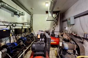 комерційна за адресою Миколи Закревського вул., 32