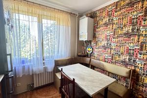 квартира за адресою Калинова вул., 64