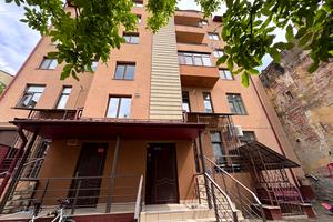 квартира по адресу Кардинала Любомира Гузара ул., 27