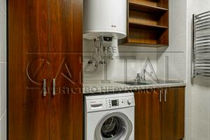 комерційна за адресою Кловський узвіз (Кловський), 7a