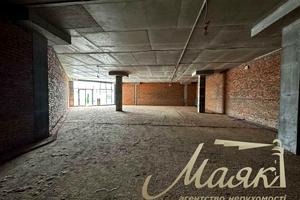 комерційна за адресою Андрія Верхогляда вул. (Михайла Драгомирова), 17-Б