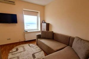 квартира за адресою Королеви Єлизавети ІІ вул. (Глинки), 2