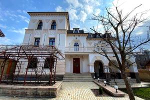 комерційна за адресою Лубенська вул., 5