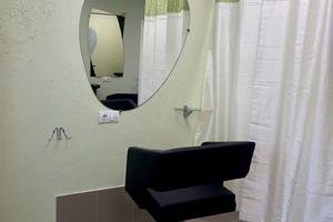 комерційна за адресою Надвірна, Захисників Маріуполя вул. (Сірика), 25