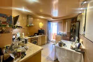 квартира за адресою Тополина вул., 8а