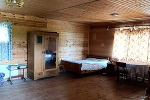 дом по адресу с. Ракитное, загребля, 27