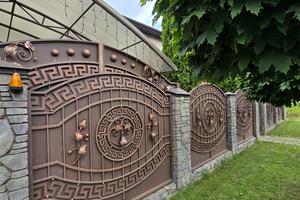 будинок за адресою Харківська вул., 4