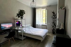 квартира за адресою Мостобудівників вул., 4