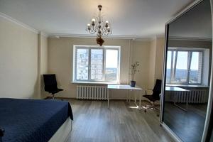 квартира за адресою Академіка Булаховського вул., 5-В