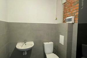 комерційна за адресою Зелена вул., 58 А