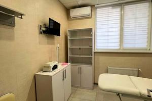комерційна за адресою Академіка Сахарова вул., 9