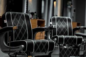 комерційна за адресою Залізнична вул., 9