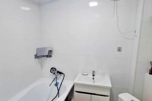 квартира за адресою Киргизька вул., 12