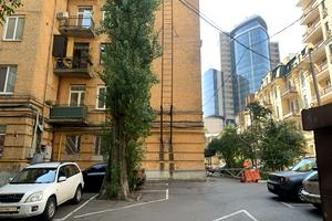 коммерческая по адресу Киев, Пирогова ул., 2