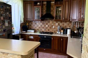 квартира за адресою Айвазовського вул., 112