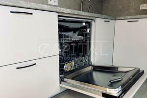 комерційна за адресою Ярославська вул., 5Б