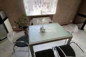 будинок за адресою Льва Ландау просп. (50-річчя СРСР), 132
