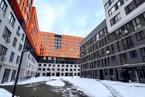 комерційна за адресою Стрийська вул., 45