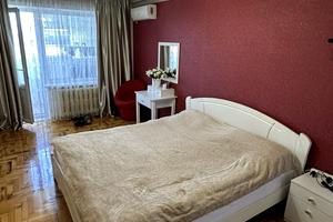 квартира за адресою Чарівна вул., 151