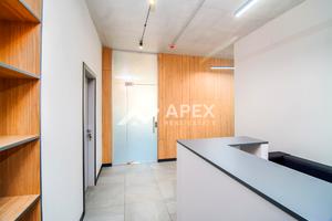 комерційна за адресою Саксаганського вул., 37-К