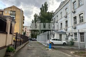 комерційна за адресою Саксаганського вул., 111-А
