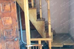 будинок за адресою Центральна, 1