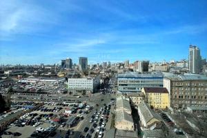 комерційна за адресою Київ, Жилянська вул., 118