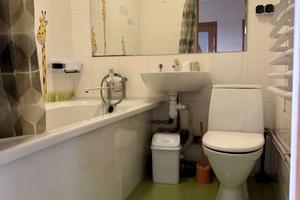 квартира за адресою Космонавтів вул., 73