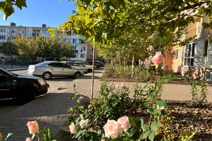 квартира за адресою смт. Авангард, торгова, 5