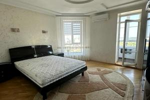 квартира по адресу Богдана Хмельницького ул., 33а