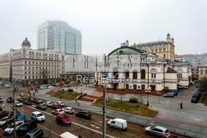 комерційна за адресою Володимирська вул., 51/53