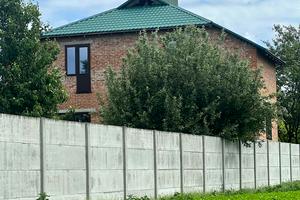 будинок за адресою с. Ковалівка, садова