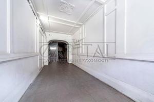 комерційна за адресою Антоновича вул. (Горького), 17